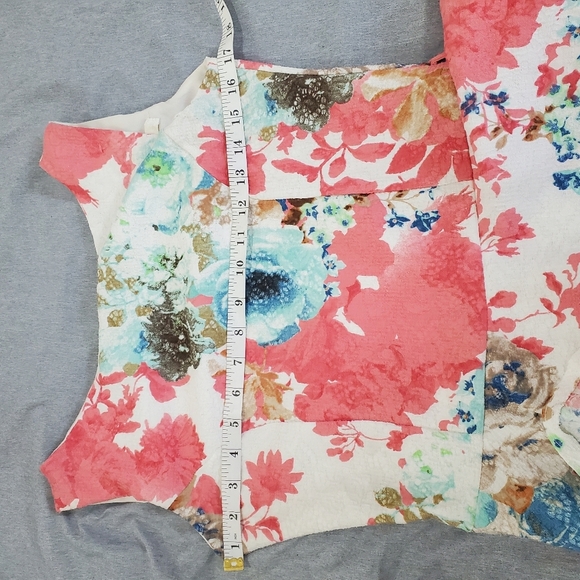 Floral Peplum Dress for woman size‎ small - Picture 3 of 8